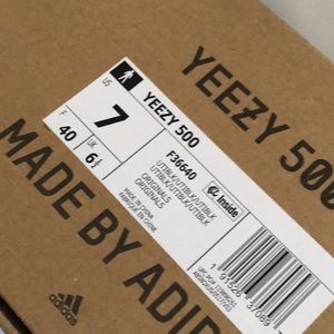 Yeezy 500 utility black